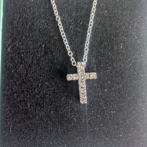 NWOT Silver Cross Adjustable Pendant Necklace Hallmark - Picture 3 of 6